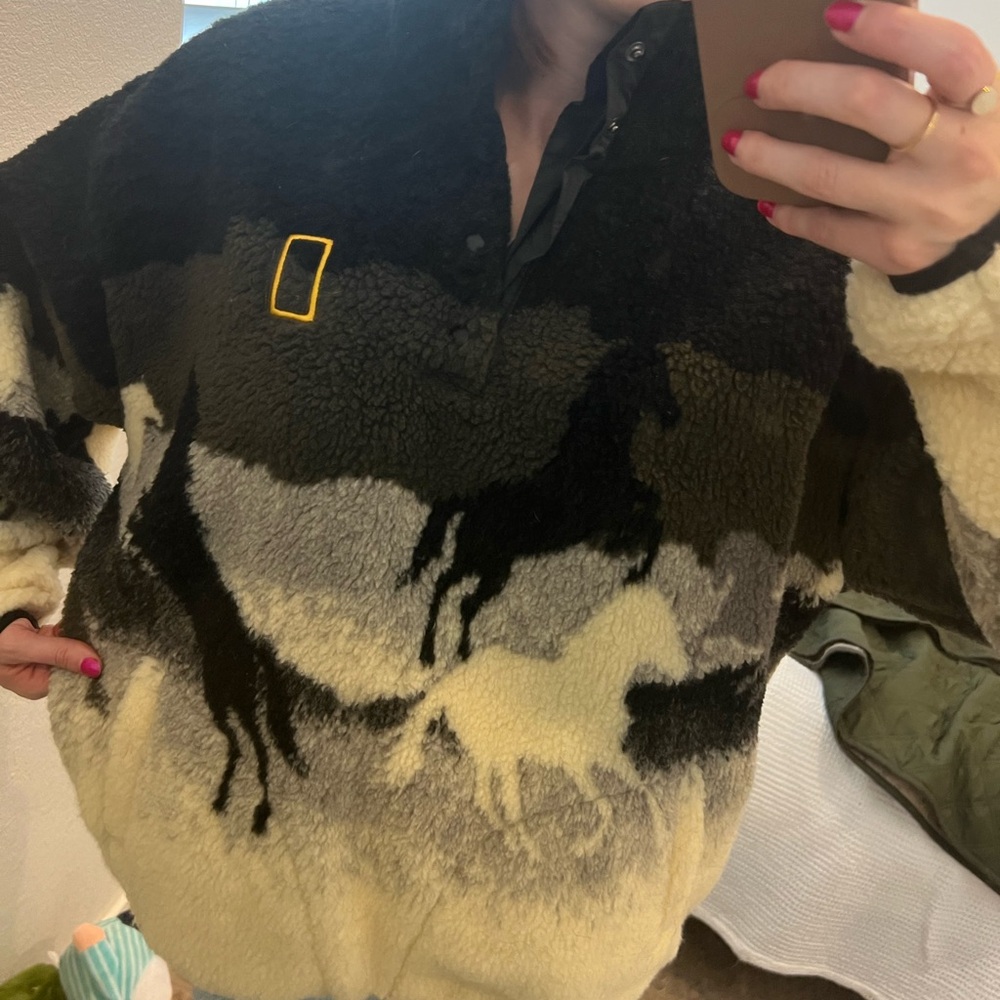 National Geographic x Parks Project Wild Horses Sherpa Fleece Pullover